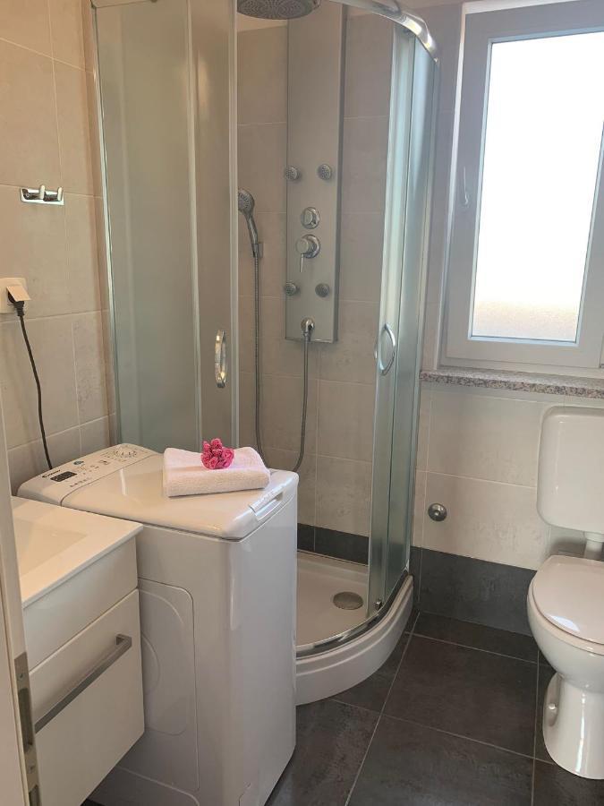 Luna Apartment Pula Ngoại thất bức ảnh